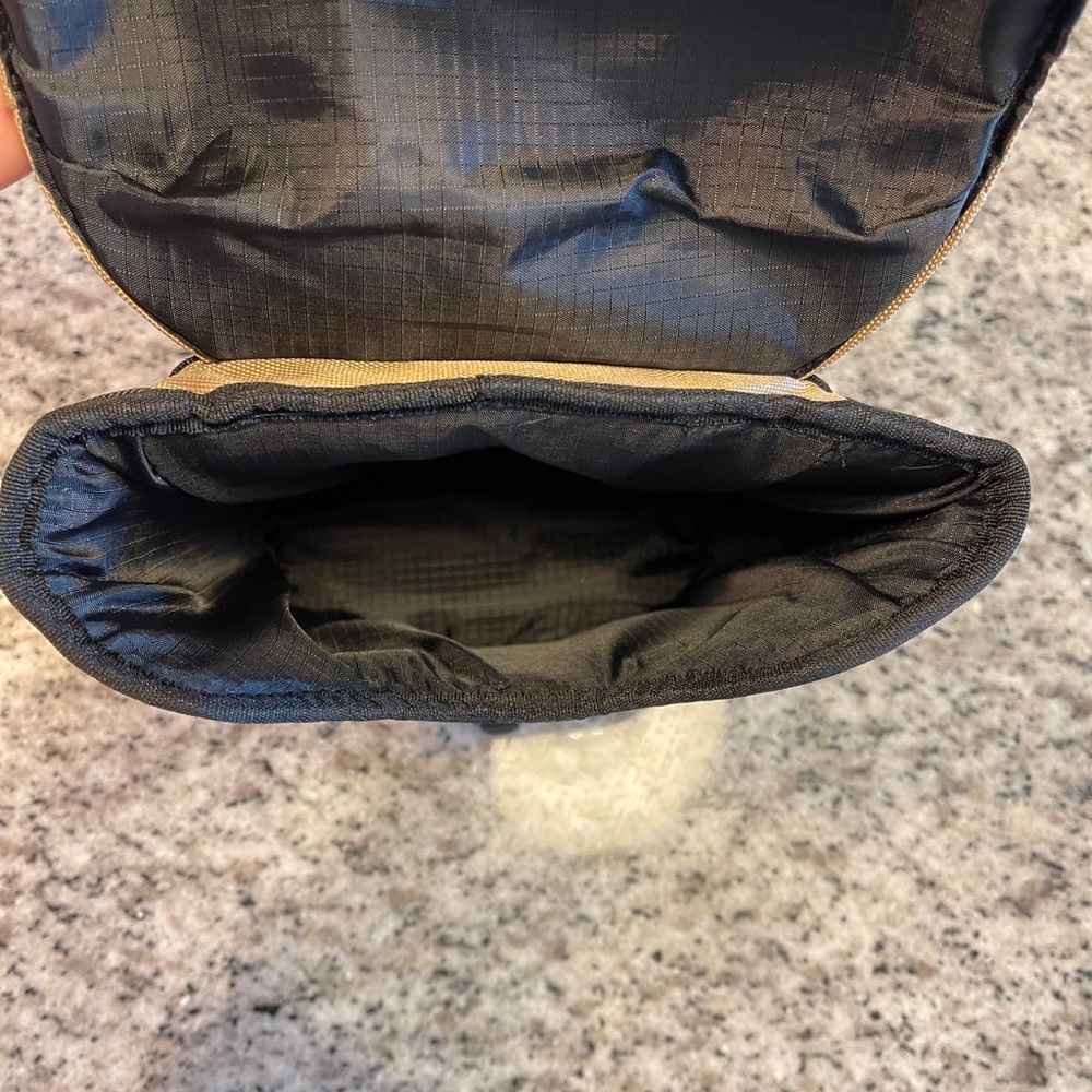 Vortex Glasspak Binocular Tan Case Missing Strap - image 3